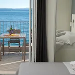 Seaside Luxury Lejlighed