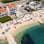 Seaside Luxury Lejlighed