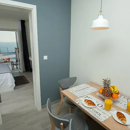 Seaside Luxury *