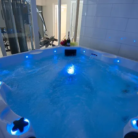 Seaside Luxury Apartamento Podstrana