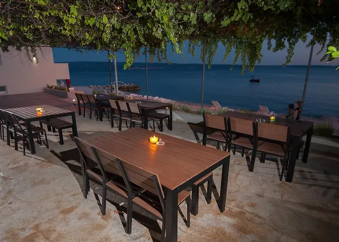 Seaside Luxury *