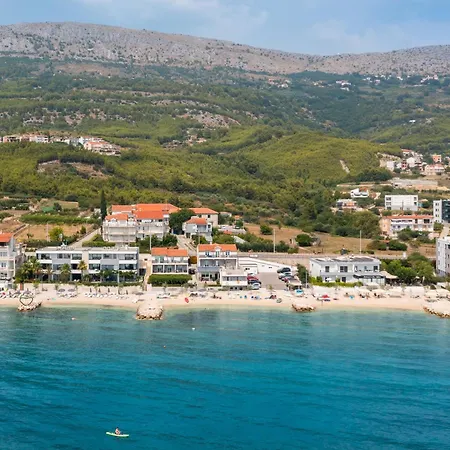 Seaside Luxury *