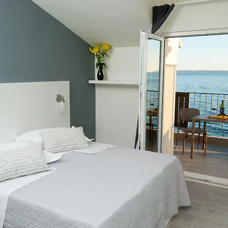 Апартаменты Seaside Luxury Подстрана