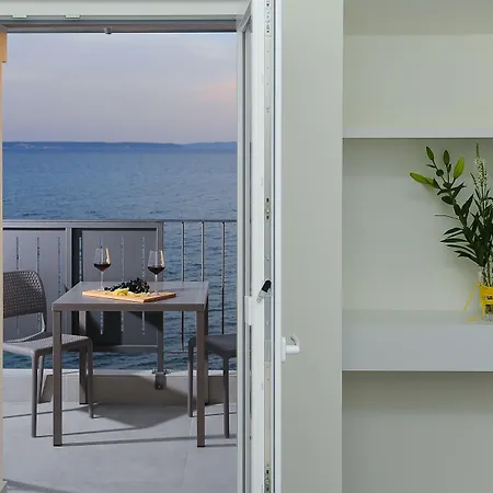 Seaside Luxury Апартаменты *