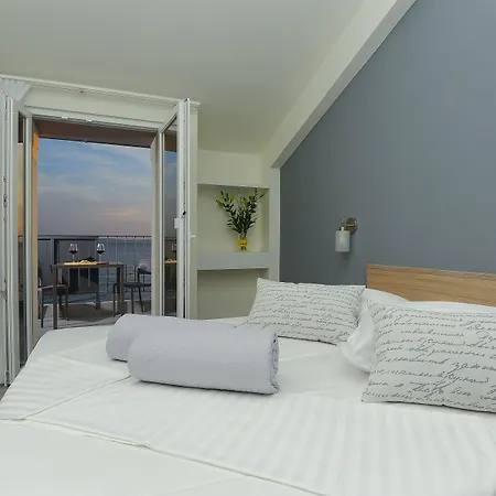 Apartment Seaside Luxury