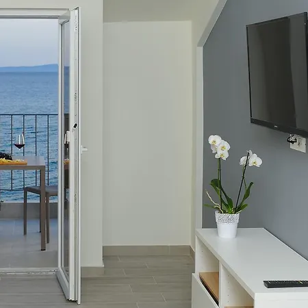 Seaside Luxury *